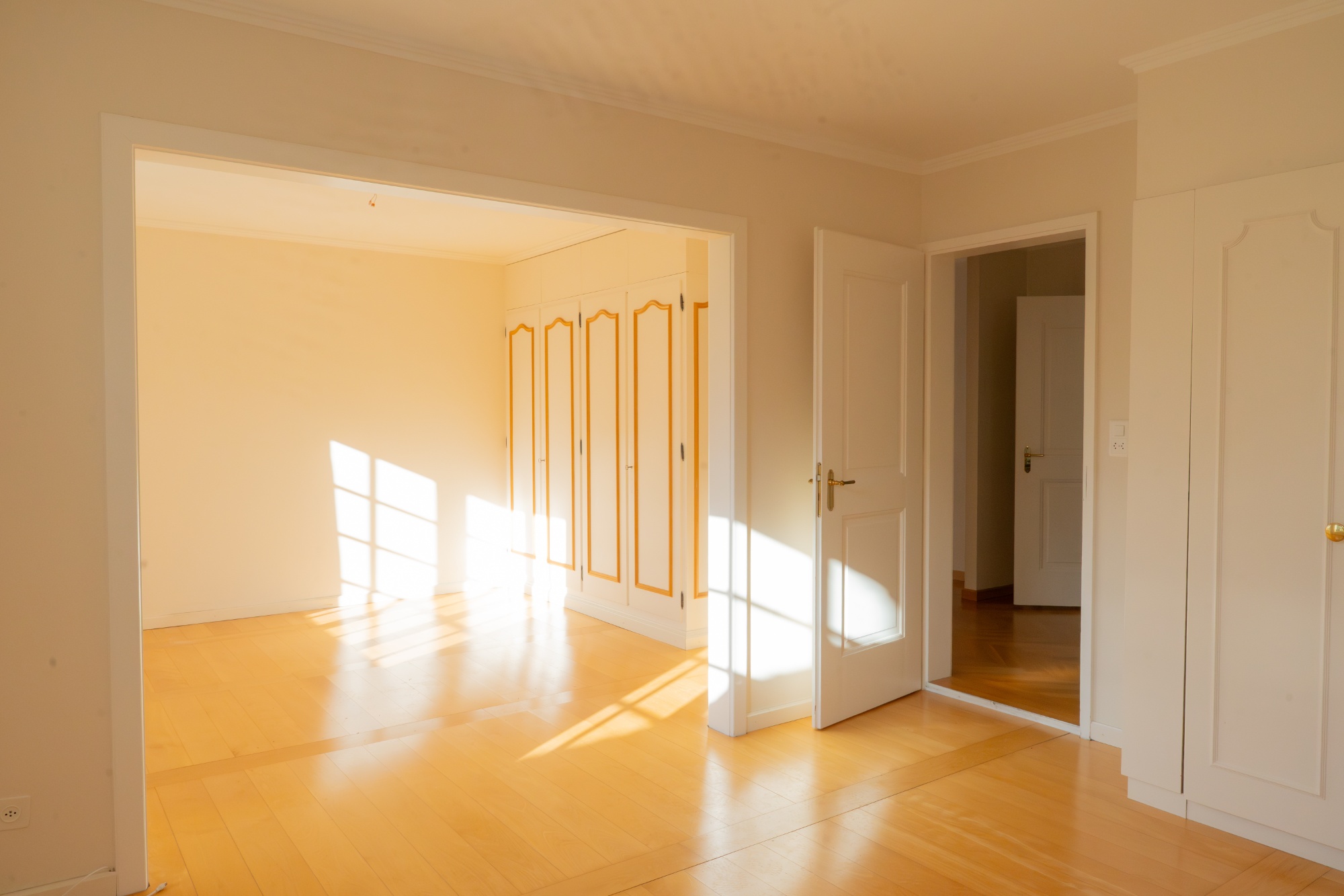 Schlafzimmer mit Einbauschränken