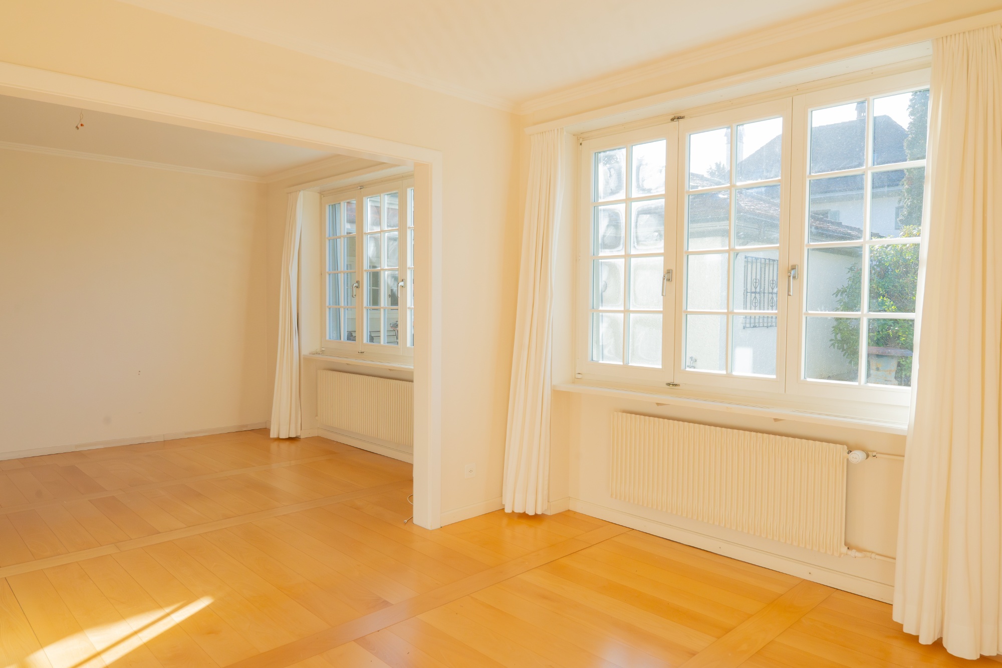 Wohnraum mit Küchenblick