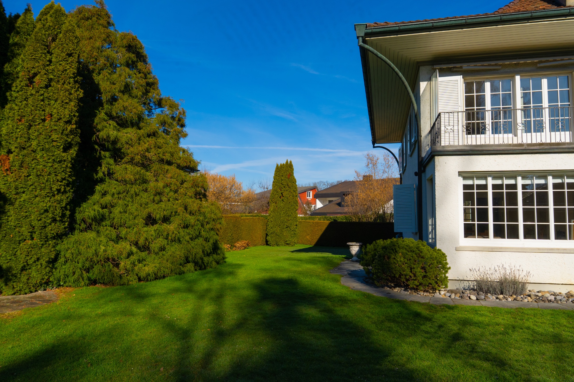 Mehrfamilienhaus Muri b. Bern — Garten